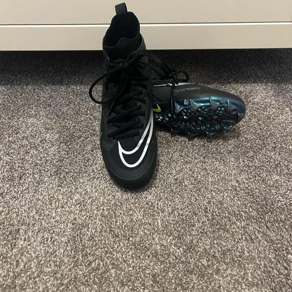 Slightly Used Nike Alpha Huarache 8 Elite Women’s Lacrosse Cleats Size 7 Black